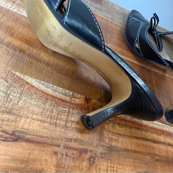 Vintage Etienne Aigner Black Heeled Mules with Timeless Elegance, Size 8 - Picture 7 of 10
